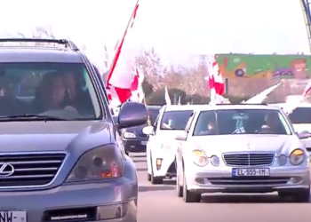 მიხეილ სააკაშვილის გათავისუფლების მოთხოვნით რუსთავის ციხესთან აქცია იმართება