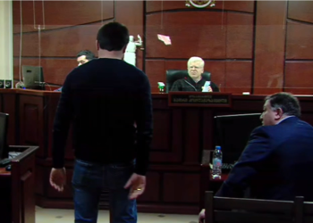 “ბატონი გიგის ხელი სადღაც ხვდებოდა, სახეში, მაგრამ ცხვირში ხვდებოდა, სად ხვდებოდა, არ ვიცი” – რას ჰყვება მოწმე პროცესზე?