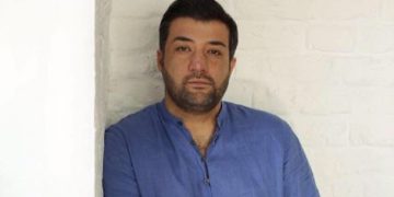 “მივიღე გადაწყვეტილება, ეს სახლი გავყიდო, საბანკო ისტორია დავხურო და ისევ მოსკოვში გადავიდე..ფულსაც იხდიან და ძალიან კმაყოფილებიც არიან!”-აჩი ფურცელაძე