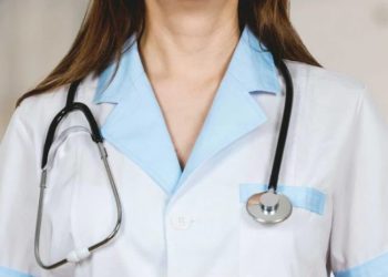 პანდემიის პირობებში ჯანდაცვის სექტორში დასაქმებული ქალების შრომითი უფლებები ირღვეოდა – ომბუდსმენის კვლევა