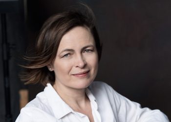 „არ შეიძლება მკვლელისთვის მუშაობა და გასამრჯელოს მიღება“ – რუსეთის სახელმწიფო თეატრის დირექტორმა თანამდებობა დატოვა