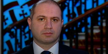 გუდკოვის არ შემოშვება იყო აბსოლუტურად კანონიერი – „ქართული ოცნება“ ოპოზიციის კრიტიკას პასუხობს