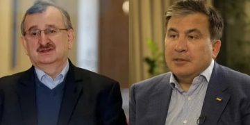 “გუშინ დროშა უკუღმა ეჭირა, დღეს ხორცს შაქარი მოაყარა. ..იმედის დილა ნუ მოგიშალოთ ღმერთმა” – რომან გოცირიძე