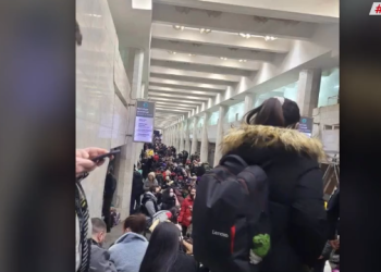 რუსული არმია ხარკოვს უტევს – მოსახლეობა თავშესაფრებსა და მეტროს აფარებს თავს