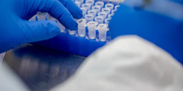 ჯანმო: კორონავირუსის „ომიკრონი“ ვარიანტის BA.2 ფორმა, როგორც ჩანს, უფრო სერიოზული არ არის, ვიდრე თავდაპირველი BA.1 ფორმა