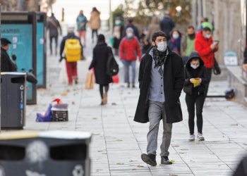 „კოვიდ-19“-ით დაავადებულთა და მათთან კონტაქტირებულთა იზოლაციისა და კარანტინის ვადები მცირდება