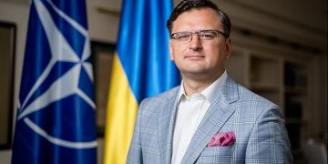 „სწორედაც, ახლა, ომის ცეცხლიდან ძლიერი უკრაინა იბადება! პუტინი ვერ გაგვტეხავს! ჩვენ მოვიგებთ” – კულება