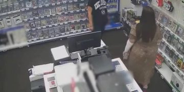 როგორ ძარცვავენ საბერძნეთში მაღაზიებს ქალები (ვიდეო)