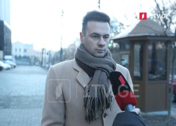 “ეს სიგნალია” – რა დოკუმენტი უდევს პუტინს მაგიდაზე და რა სცენარზე საუბრობს უკრაინელი პოლიტოლოგი?