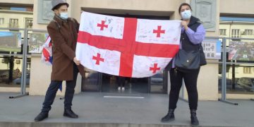 “ოცნებიდან” დროშაზე ხელის მოსაწერად არავინ მოსულა, გახარიას პარტიაზე აქამდეც ვიცოდი, რომ რუსული პროექტი იყო – მარიამ სიჭინავა