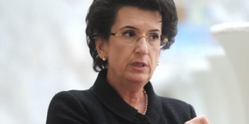 ოპოზიციის ამომრჩეველი გაგიჟდა, ხან შევდივართ პარლამენტში, ხან არა, ხან გამოვდივართ, ხან არ გამოვდივართ, ხან სიებს ვხსნით, ხან აღვადგენთ, კიდევ კარგ ჭკუაზე არიან – რუსთავში რომ აყენებს ჯაფარიძე კანდიდატურას, მოიგებს?