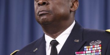 “დღეს ლოიდ ოსტინი ვარშავაში ჩავიდა და რამდენიმე მნიშვნელოვანი მესიჯი გვამცნო” – ბატიაშვილი