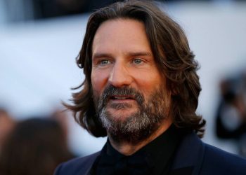 “სამი დღის წინ მეგონა, რომ ზელენსკი კლოუნი იყო, მაგრამ ახლა ვიცი, რომ მას აქვს სამყაროში ყველაზე დიდი კვერცხები..!”-ფრანგი მწერალი, ფრედერიკ ბეგბედერი