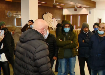 „ამ ხალხს ხომ ამყოფებთ სტრესში, ახლა ბატონი კახი უნდა იყოს სტრესში“ – აფრიკის დასახლების მცხოვრებლები აქციას მართავენ