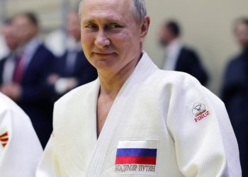 ძიუდოს საერთაშორისო ფედერაციამ ვლადიმერ პუტინს საპატიო პრეზიდენტისა და ელჩის თანამდებობა შეუჩერა