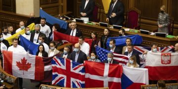 „პერფორმანსში არ იყო ყველა იმ ქვეყნის დროშა, რომელიც მხარს უჭერს უკრაინას“ – რადას საგარეო ურთიერთობათა კომიტეტის თავმჯდომარე