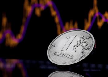 რუბლი უფასურდება – საერთაშორისო ვაჭრობაში ევროს და დოლარის კურსმა ისტორიულ მაქსიმუმს მიაღწია