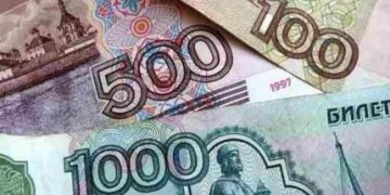 რუსული კომპანიების აქციების ფასი 50%-ზე მეტად დაეცა – რუბლი ისტორიულ მინიმუმზეა