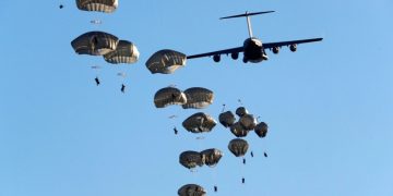 რუსული დესანტი კიევში დაშვებას ცდილობს