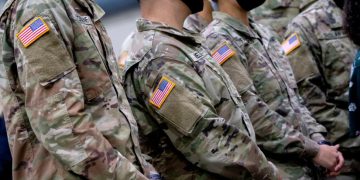 აშშ-ს არმიიდან იმ სამხედროებს რომლებიც ვაქცინაციაზე უარს ამბობენ გაუშვებენ