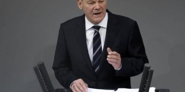 „უკრაინაში ჩვენს მეგობრებს ვაწვდით 1 000 ცალ ტანკსაწინააღმდეგო იარაღს და 500 ცალ „სტინგერის“ რაკეტას“ – შოლცი