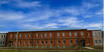 სურამის ფსიქიატრიული საავადმყოფოს თანამშრომლები მუშაობის შეწყვეტით იმუქრებიან