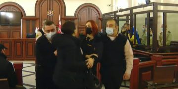 მოსამართლემ თაკო ჩარკვიანი მიხეილ სააკაშვილის პროცესიდან გააძევა