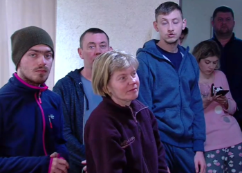 „ხელისუფლებიდან არანაირი დახმარება არ მიგვიღია“ – თავი რომ გაიტანონ, საქართველოში ჩარჩენილი უკრაინის მოქალაქეები პირად ნივთებს ყიდიან