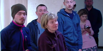 „ხელისუფლებიდან არანაირი დახმარება არ მიგვიღია“ – თავი რომ გაიტანონ, საქართველოში ჩარჩენილი უკრაინის მოქალაქეები პირად ნივთებს ყიდიან