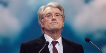 მე და ჩემი ოჯახი უკრაინაში ვრჩებით! ჩემი არჩევანი გაკეთებულია – ვიქტორ იუშჩენკოს ემოციური მიმართვა