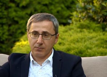 უკრაინული მედიის ცნობით, კიევში უცნობი პირები ზურაბ ადეიშვილს თავს დაესხნენ