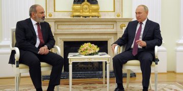 რისთვის დაურეკა ფაშინიანმა პუტინს?