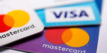 „ვიზა” და „მასტერქარდი” რუსული ბაზრიდან გადიან