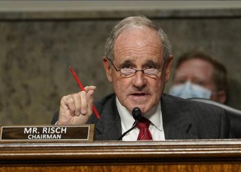 “რუსეთი არ ყოყმანობს, ის მოქმედებს!უბრალოდ ავიღოთ და მივცეთ თვითმფრინავები უკრაინას! ამას ფიქრი სჭირდება?!”- სენატორი ჯიმ რიში