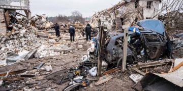 ჟიტომირში რუსმა ოკუპანტებმა სკოლა დაბომბეს