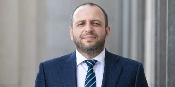 რუსეთთან მოლაპარაკებებში მონაწილე უკრაინის დელეგაციის წევრი მოწამლეს