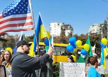 საქართველოში მცხოვრებმა ეთნიკურად რუსებმა აქცია გამართეს და რუსეთის ქმედებები დაგმეს