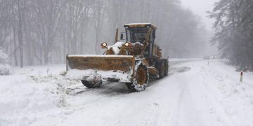 ძლიერი თოვის გამო, გზებზე გადაადგილების სპეციალური რეჟიმებია დაწესებული – ნახეთ ჩამონათვალი
