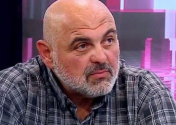 „საქართველო მზად უნდა იყოს ყველაზე ცუდი სცენარისათვის!… ამ ტიპის განცხადებებს, დაზვერვის გადამოწმებული ინფორმაციის გარეშე არ აკეთებენ“ – აკია ბარბაქაძე