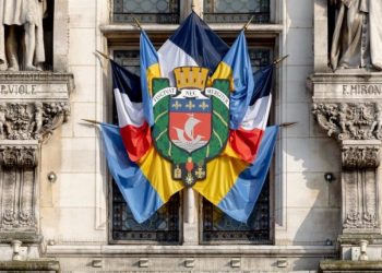 კიევს პარიზის “საპატიო მოქალაქის” სტატუსი მიენიჭა