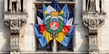 კიევს პარიზის “საპატიო მოქალაქის” სტატუსი მიენიჭა