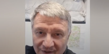 “რუსული მედია ყვება, რომ დაბომბვისას მომკლეს… კიევში ვარ და მინდა ვნახო, როგორ ჩაძაღლდება პუტინი” – არსენ ავაკოვი