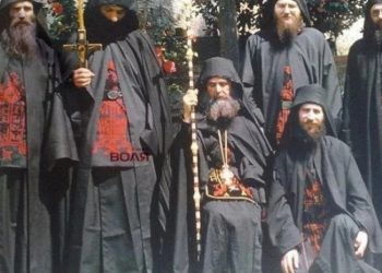 ბევრს მათი წინასწარმეტყველების ეშინია, მაგრამ მას ვერ დაემალები. ათონელი ბერები ალაპარაკდნენ ევროპის შუაგულში გაჩაღებულ ომზე – რა მომავალი ელის უკრაინას და რუსეთს?!