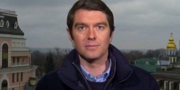 დღეს Fox News​-ის დაჭრილი ჟურნალისტი უკრაინიდან უსაფრთხოდ გაიყვანეს