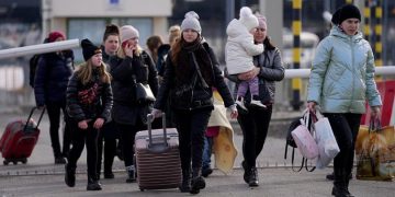 ვარშავა და კრაკოვი უკრაინიდან ლტოლვილებს ვეღარ მიიღებენ