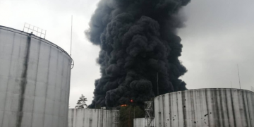 ჩერნიგოვში ნავთობის საცავი დაბომბეს