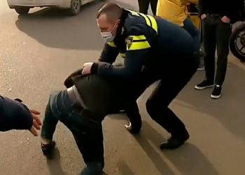 “უდანაშაულო ადამიანები დააკავეს ძალადობრივად, ჩატენეს მანქანაში… გამოფხიზლდით” – რა მოხდა აქციაზე