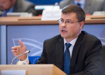 “პუტინი სამხედრო აგრესიის ხასიათზეა და სამწუხაროდ, ის ამ აგრესიას სხვა ქვეყნებშიც გააგრძელებს” – დომბროვსკი