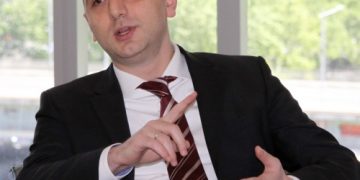 „პუტინის მთავრობა 1998 წლის დეფოლტის შემდეგ მოვიდა და 2022 წლის დეფოლტის შემდეგ უნდა დაემხოს“ – ქადაგიძე სანქციების შედეგებზე