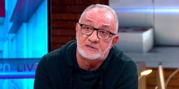 გოგა ხაინდრავა რასა იუკნევიჩიანეს: პარიზში არის ინვალიდთა სახლი, რომელიც ნაპოლეონ ბონაპარტის პატივსაცემად აშენდა, თუმცა ამან ხელი არ შეუშალა საფრანგეთს ევროკავშირში გაწევრიანებაში